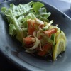 Crab salad with pears and walnuts Insalata tal-granċ, lanġas u ġellewż
