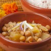 Indian potato and chickpea curry Stuffat veġetarjan bil-patata u ċ-ċiċri stil Indjan