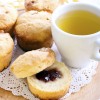 Yoghurt muffins with marmelade